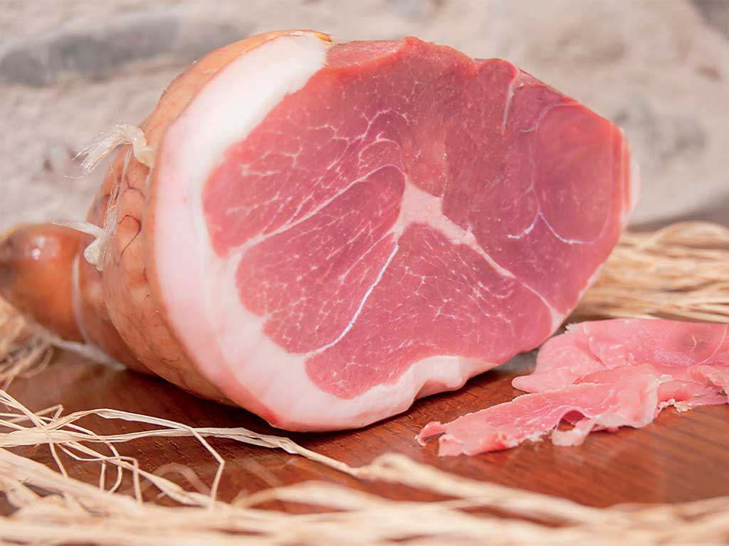 prosciutto stagionato (cured ham) dolce lucia 14 mesi de "I Salumi di Cantina" di Italia dei Sapori