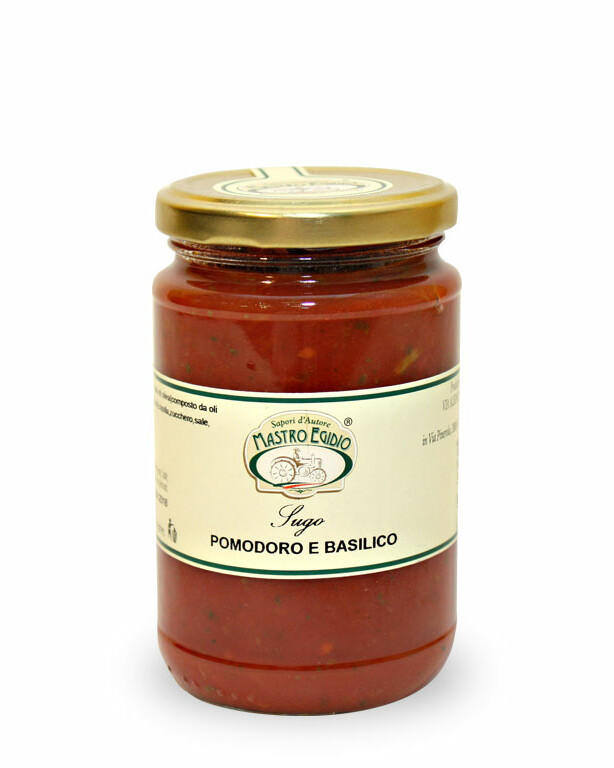 sugo di pomodoro e basilico (tomato sauce with basil) di 